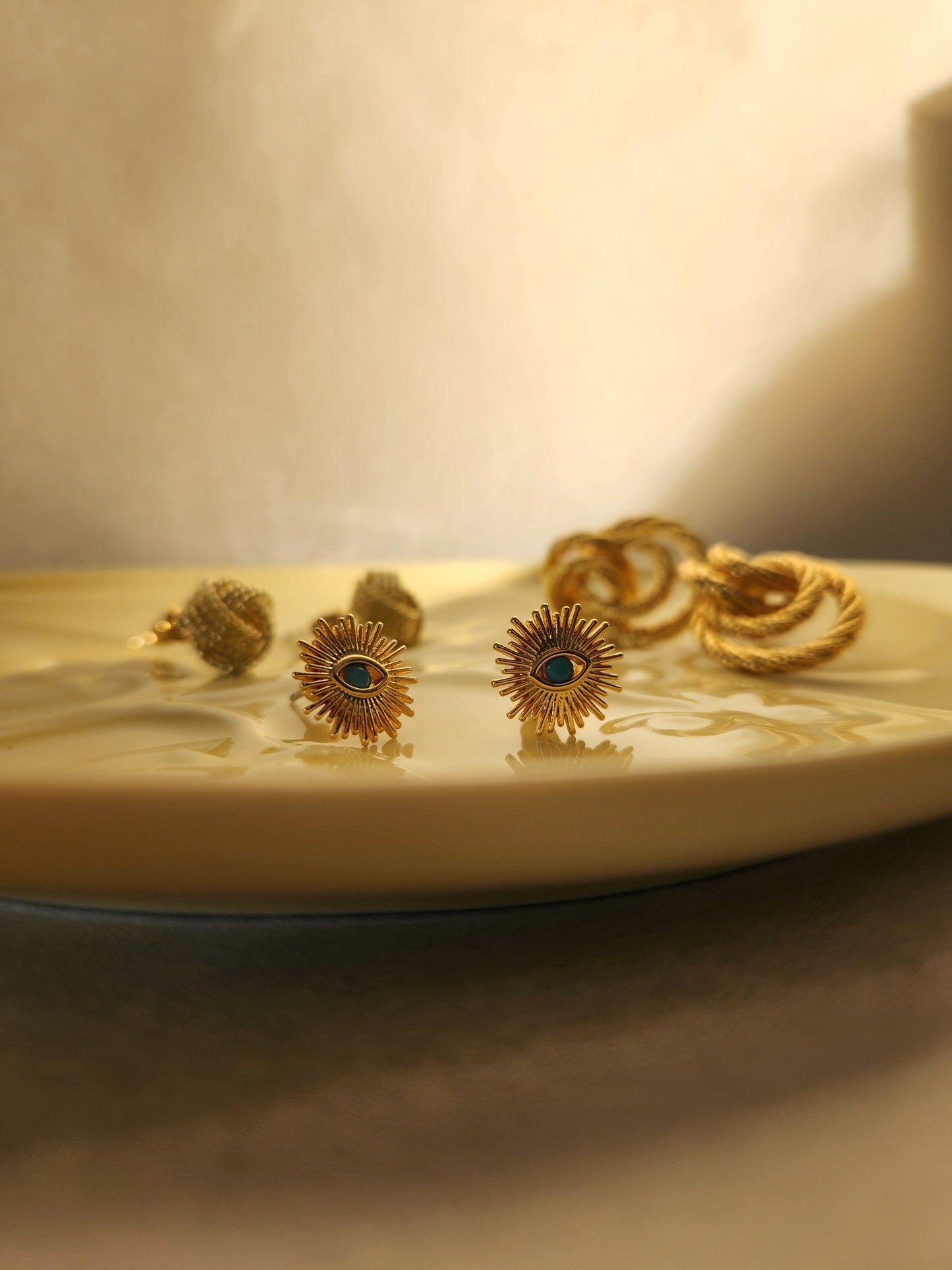 Lucy eye earrings