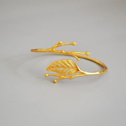 One Leaf Bracelet
